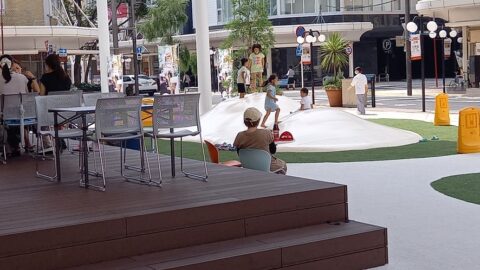 東京ドームの技術を公園に。空気膜遊具のパイオニアが教える安全なフワフワドーム